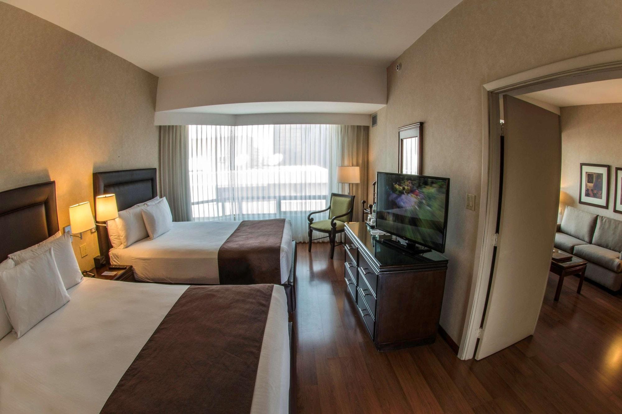 Clarion Suites Guatemala City Exterior photo A typical hotel room