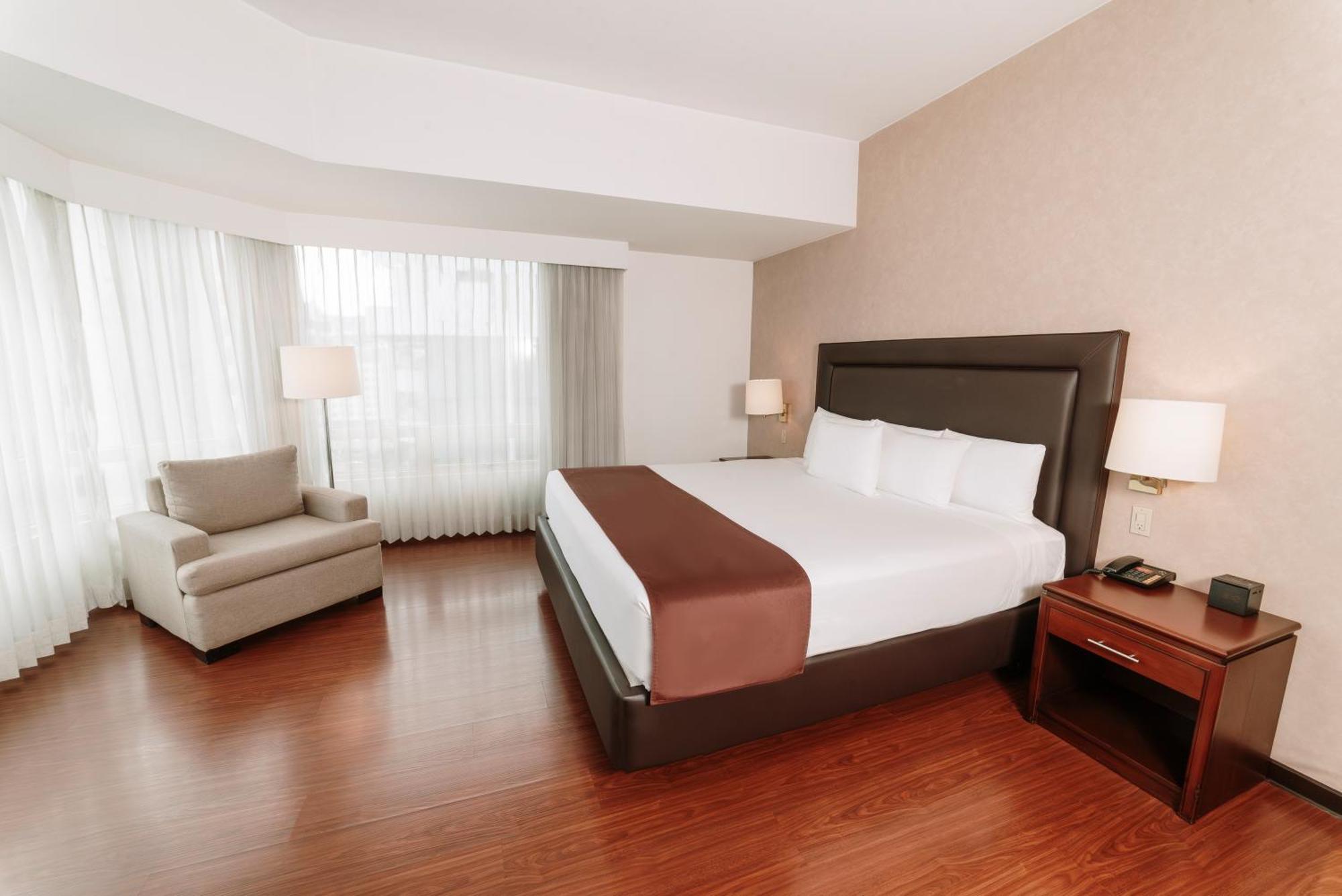 Clarion Suites Guatemala City Exterior photo