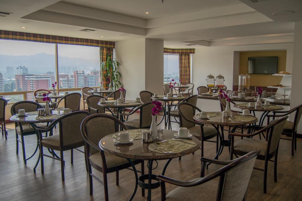 Clarion Suites Guatemala City Exterior photo The restaurant
